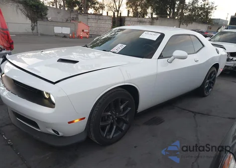 2023 Dodge Challenger Sxt z USA, uszkodzony, nr VIN 2C3CDZAGXPH693171